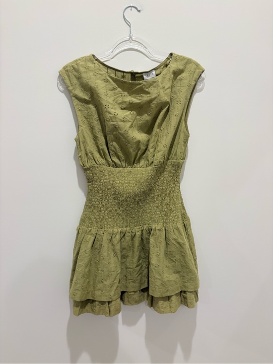Le Lis Dresses & Skirts - Le Lis Olive Eyelet Smocked Tiered Dress